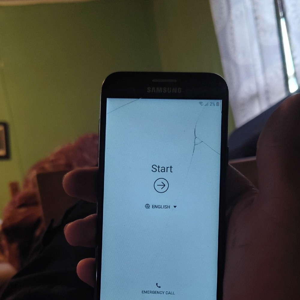 Samsung Black Smartphone with White Display - Cracked Screen